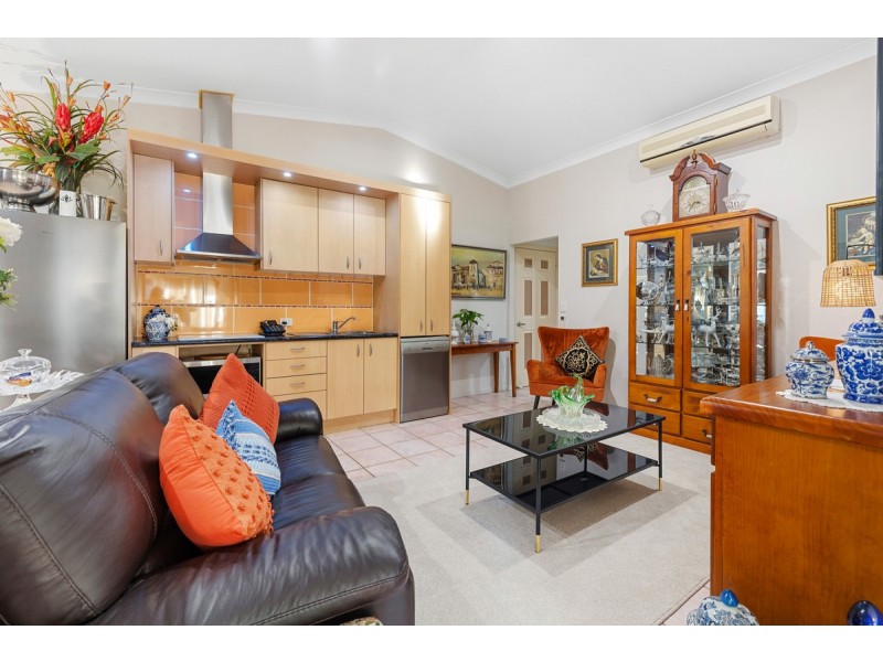 21 Turnberry Place, Carindale QLD 4152