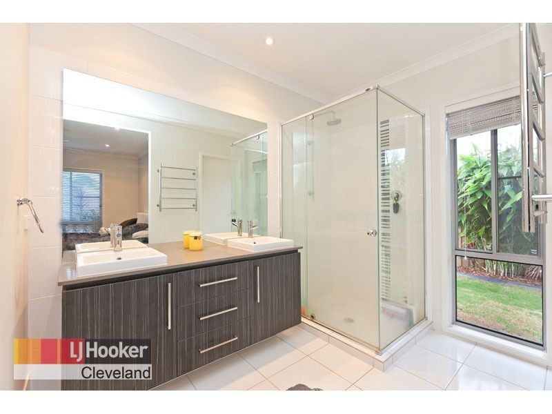 12 Gunadoo Street, Thornlands QLD 4164