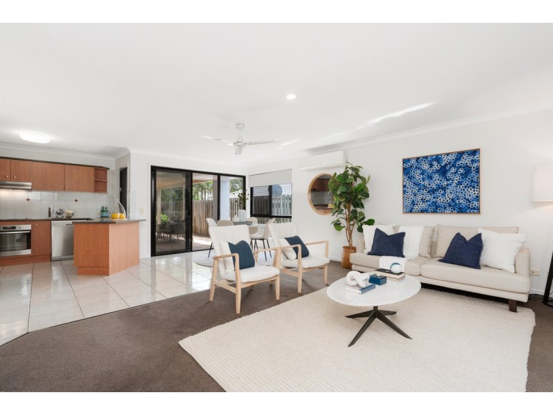 10 Homebush Crescent, Sinnamon Park QLD 4073