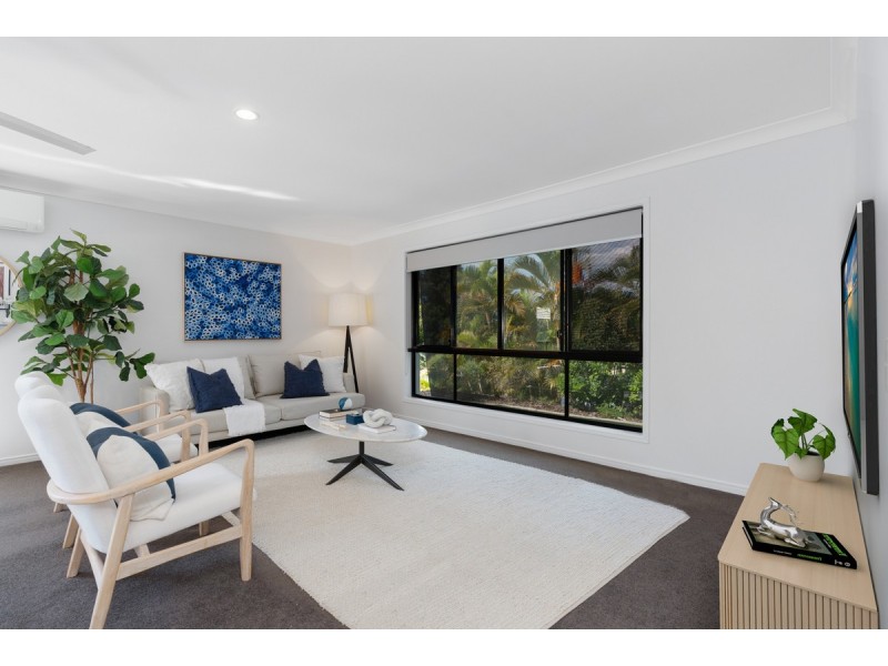 10 Homebush Crescent, Sinnamon Park QLD 4073