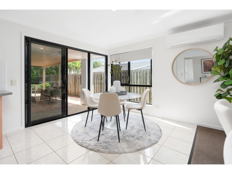 10 Homebush Crescent, Sinnamon Park QLD 4073