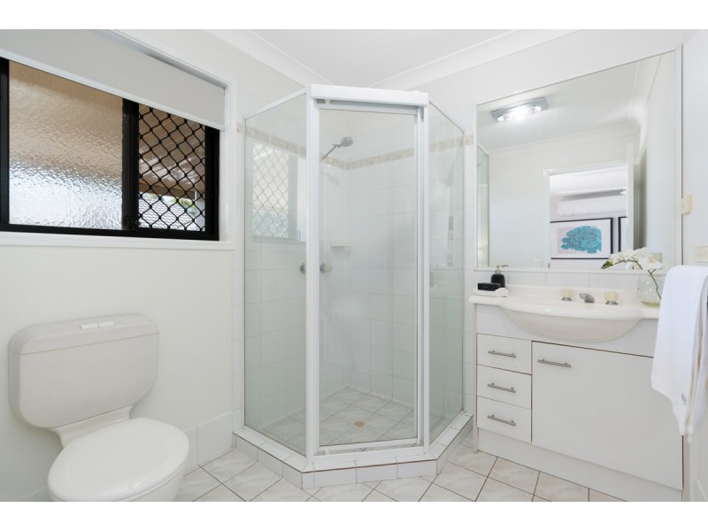 10 Homebush Crescent, Sinnamon Park QLD 4073