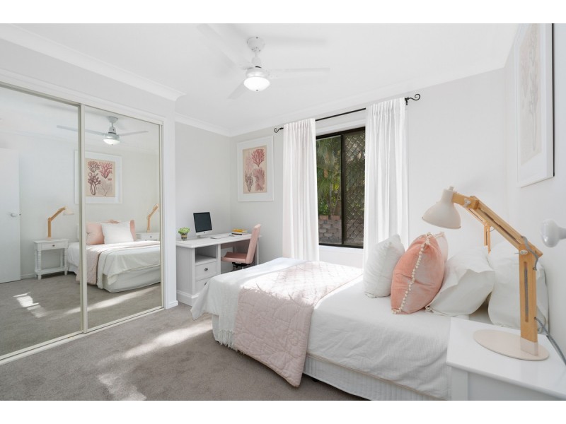 10 Homebush Crescent, Sinnamon Park QLD 4073