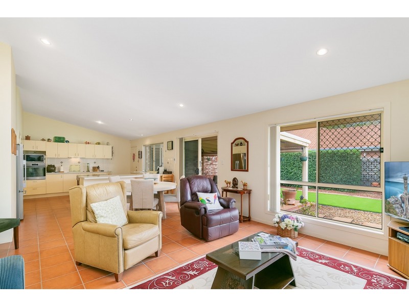 4 Franbridge Place, Victoria Point QLD 4165