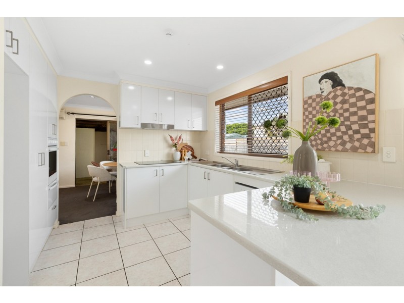 28 Baybreeze Street, Manly West QLD 4179