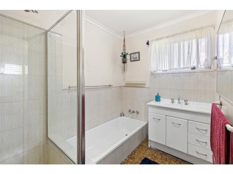 51 Queens Court Road, Alexandra Hills QLD 4161