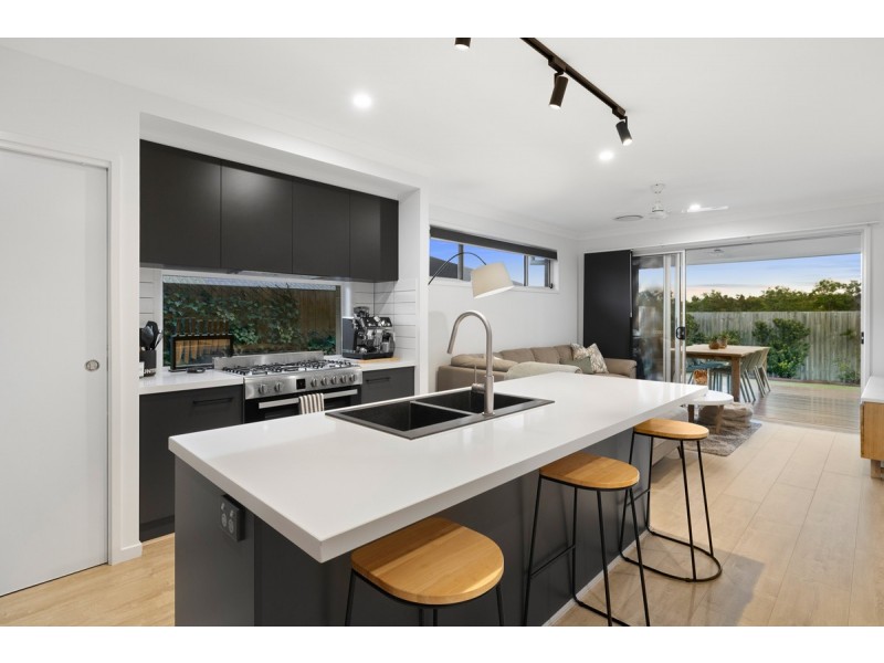 8 Berzins Court, Bahrs Scrub QLD 4207