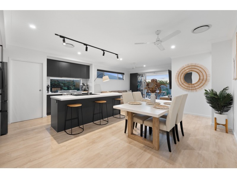 8 Berzins Court, Bahrs Scrub QLD 4207