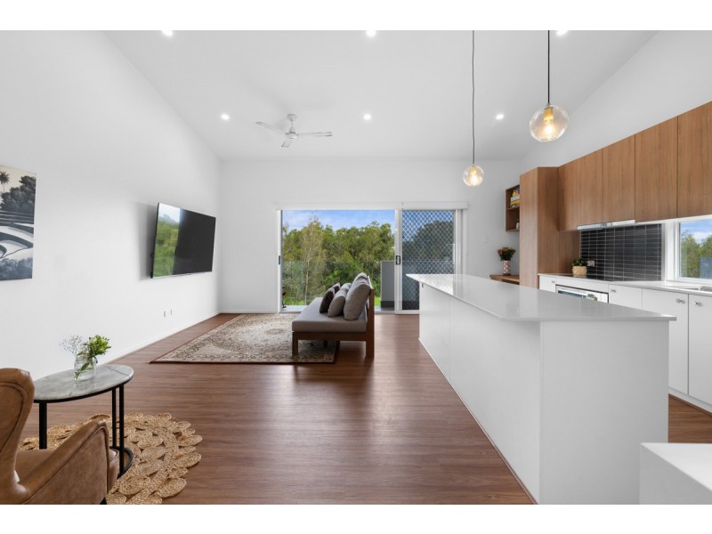 30 Birdie Place, Carbrook QLD 4130