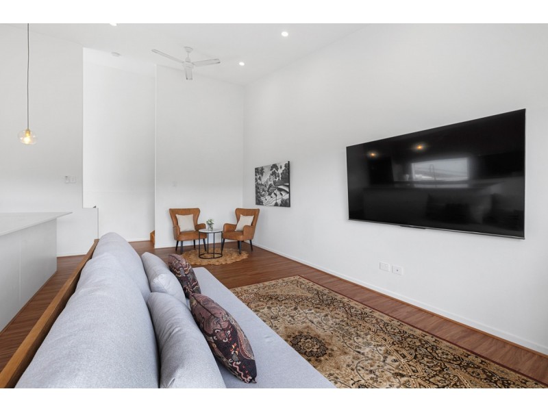 30 Birdie Place, Carbrook QLD 4130