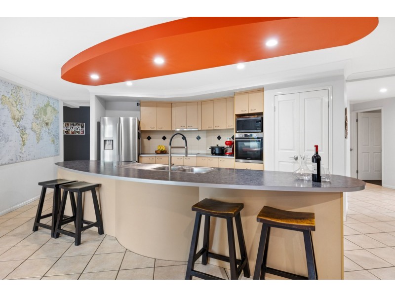 4 Conley Avenue, Thornlands QLD 4164