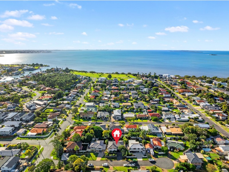 11 Moloaa Crescent, Birkdale QLD 4159