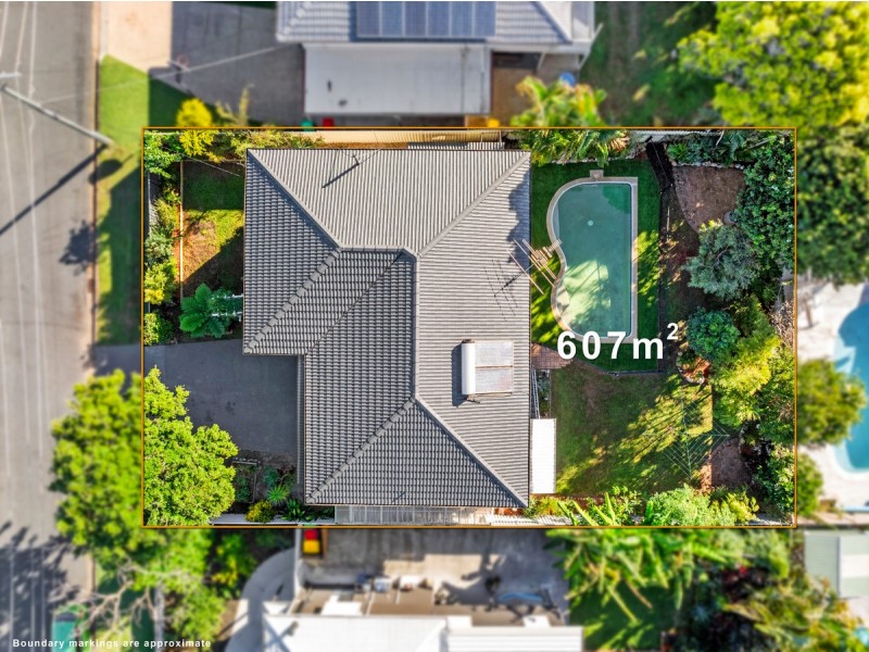 11 Moloaa Crescent, Birkdale QLD 4159