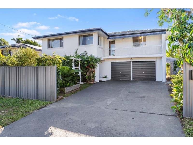 11 Moloaa Crescent, Birkdale QLD 4159