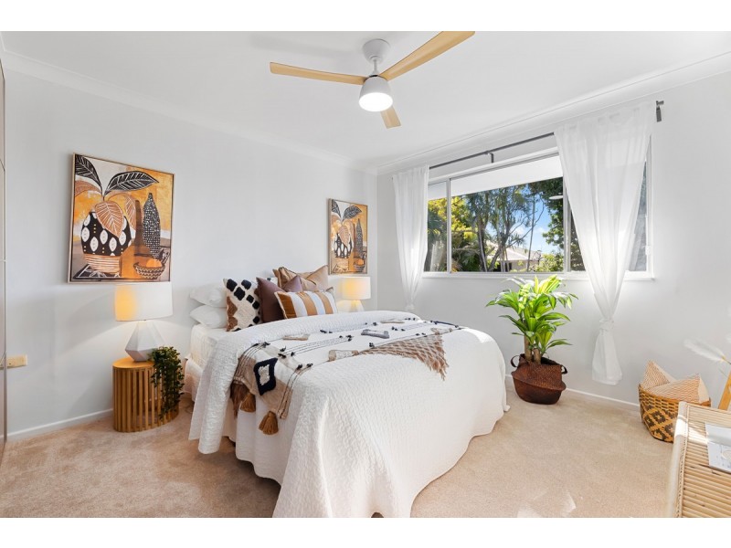 11 Moloaa Crescent, Birkdale QLD 4159