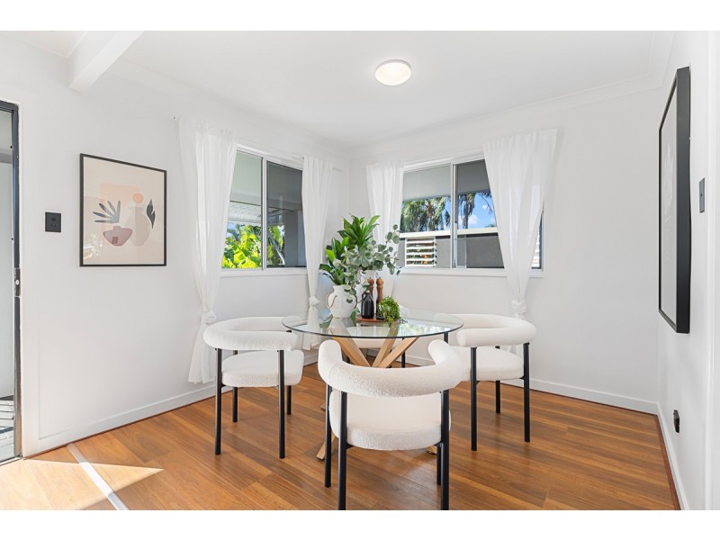 11 Moloaa Crescent, Birkdale QLD 4159