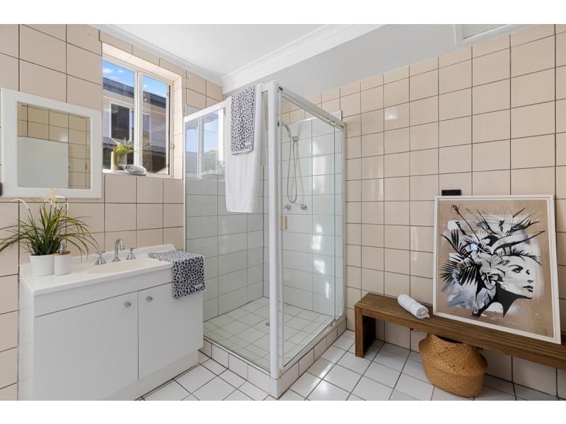 11 Moloaa Crescent, Birkdale QLD 4159