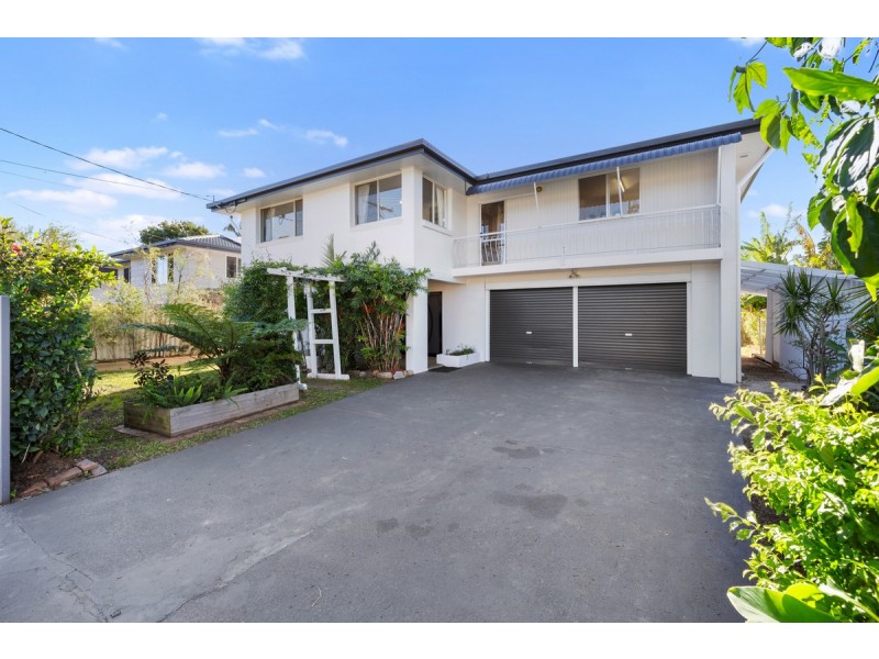 11 Moloaa Crescent, Birkdale QLD 4159