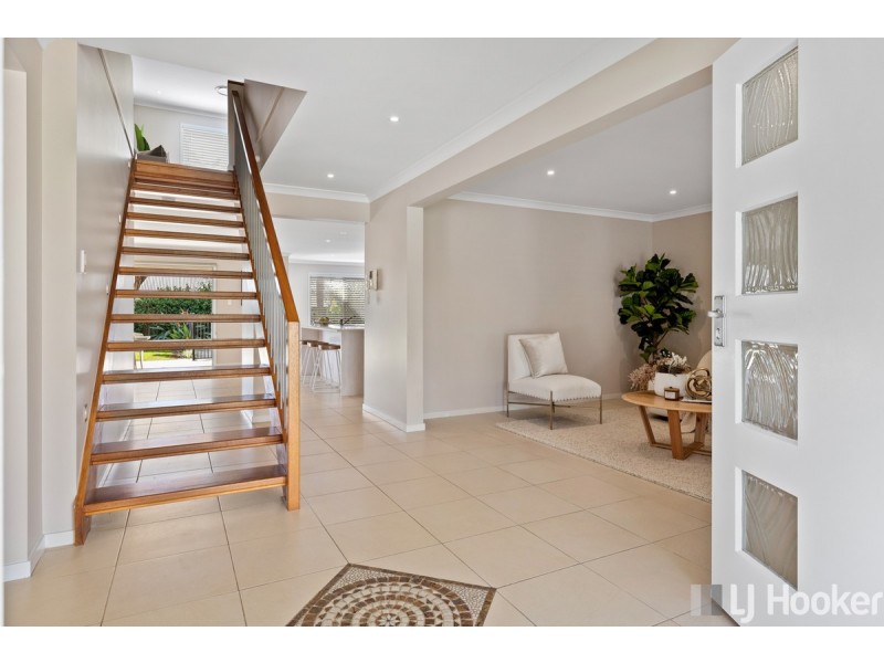 25 Whitby Place, Thornlands QLD 4164