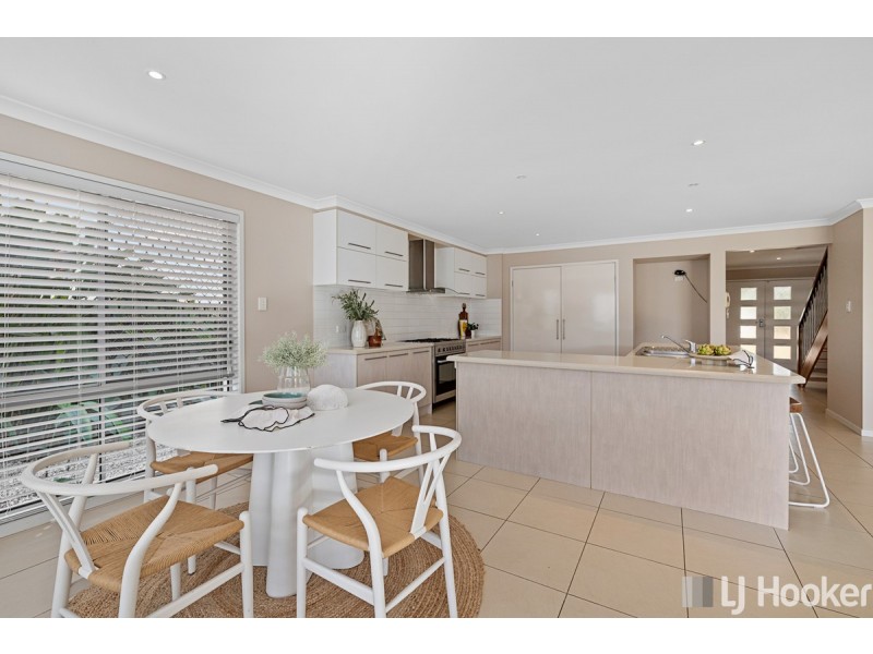 25 Whitby Place, Thornlands QLD 4164