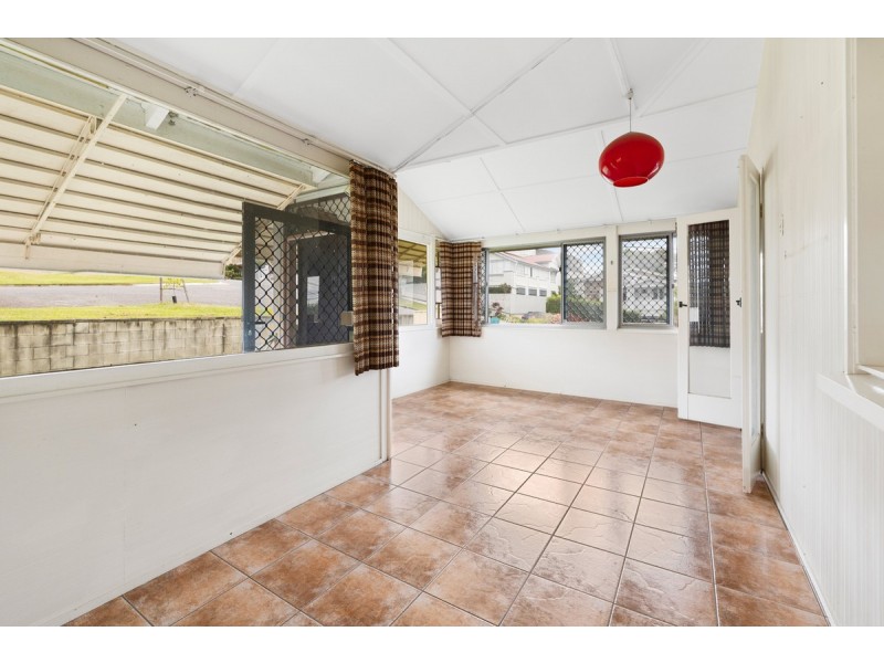 85 Dover Street, Hawthorne QLD 4171