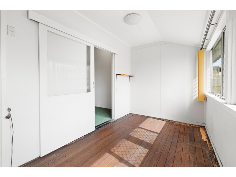 85 Dover Street, Hawthorne QLD 4171