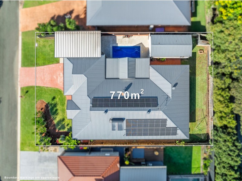 9 Brampton Close, Redland Bay QLD 4165