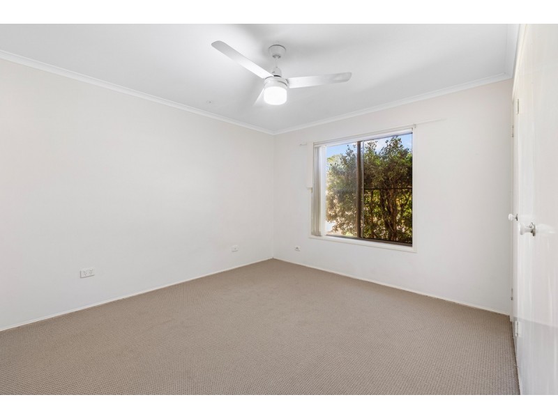 27 Terrier Court, Redland Bay QLD 4165