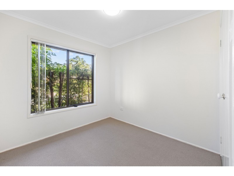 27 Terrier Court, Redland Bay QLD 4165