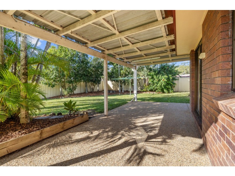 27 Terrier Court, Redland Bay QLD 4165