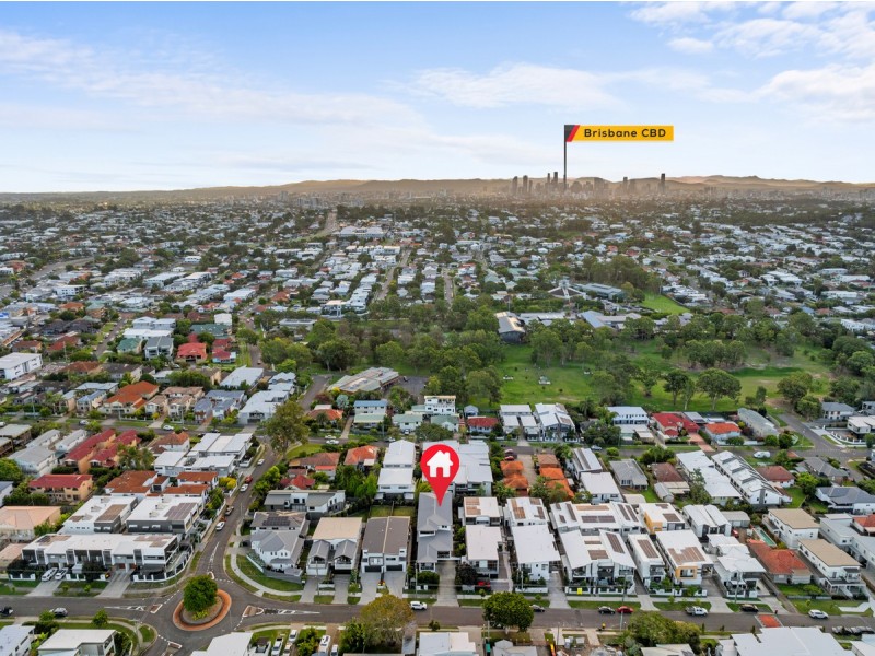 2/56 Dickenson Street, Carina QLD 4152
