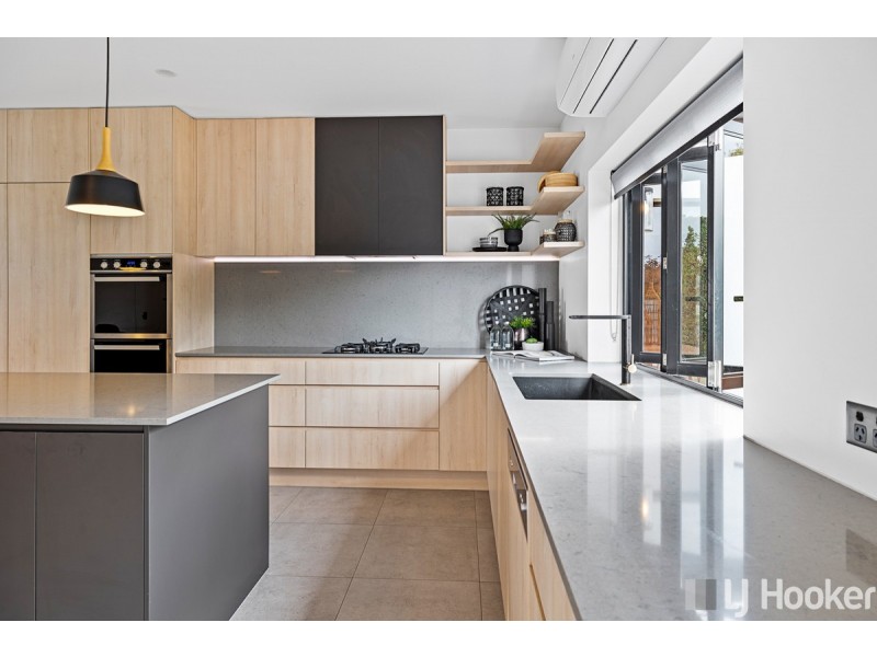 34 Piermont Place, Raby Bay QLD 4163