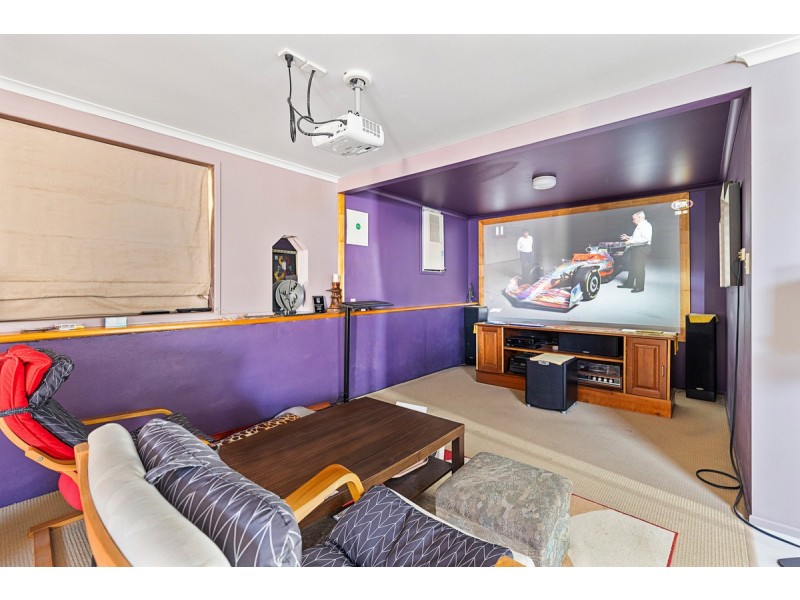 17 Herswell Avenue, Wynnum West QLD 4178
