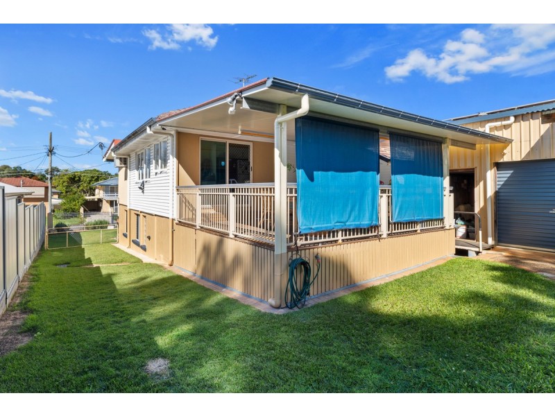17 Herswell Avenue, Wynnum West QLD 4178