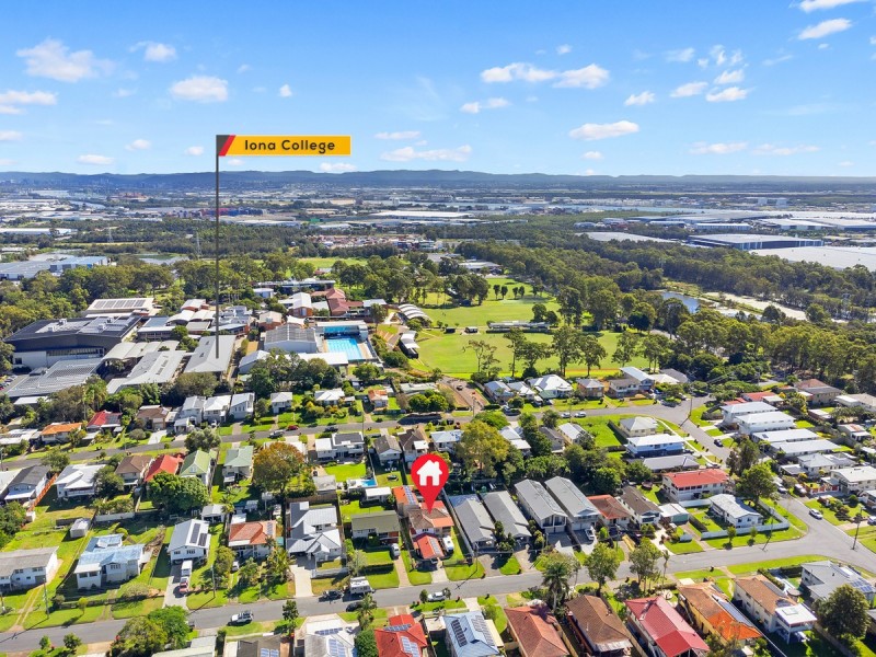 17 Herswell Avenue, Wynnum West QLD 4178