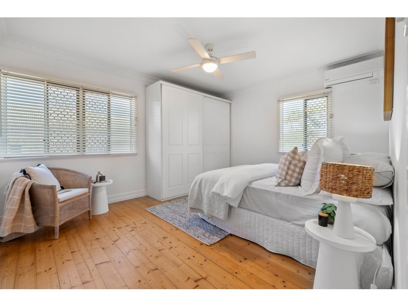 2 Canterbury Street, Mount Gravatt East QLD 4122