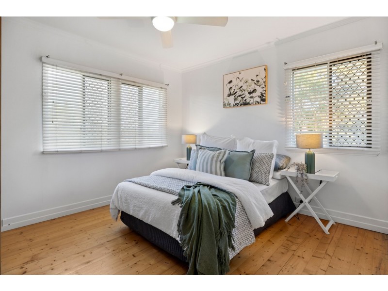 2 Canterbury Street, Mount Gravatt East QLD 4122