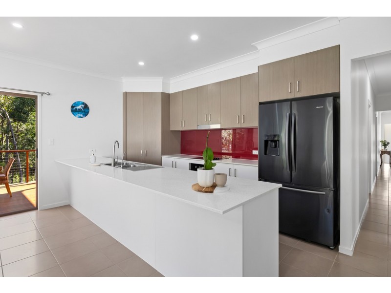 52 Muller Street, Redland Bay QLD 4165