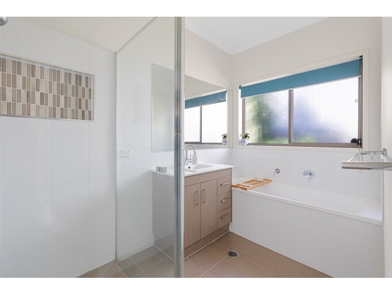 52 Muller Street, Redland Bay QLD 4165