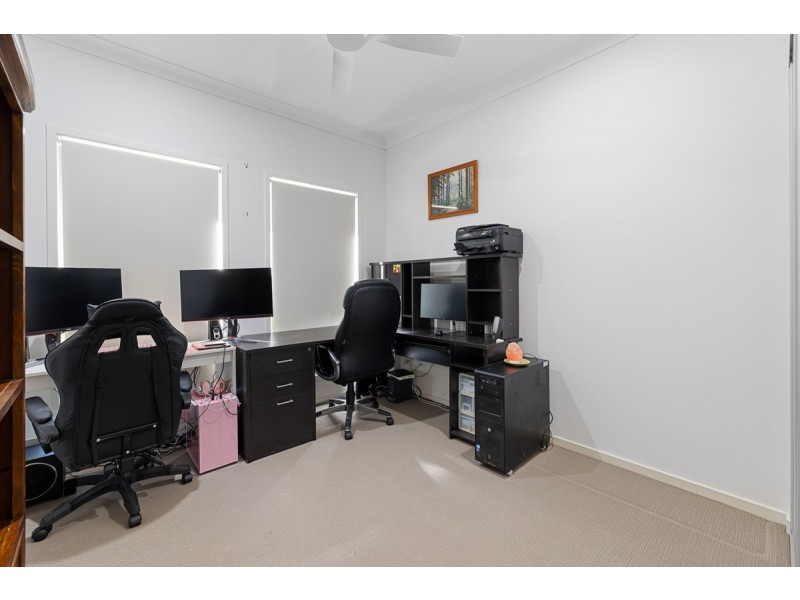 52 Muller Street, Redland Bay QLD 4165