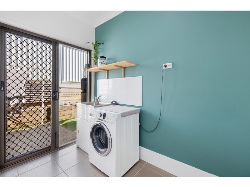 52 Muller Street, Redland Bay QLD 4165