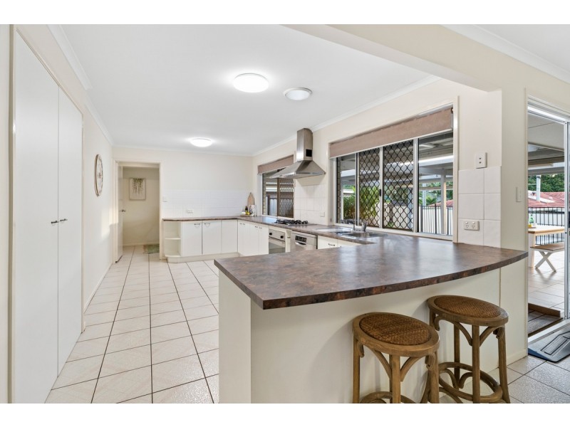 10 Biscay Street, Wellington Point QLD 4160