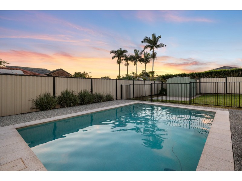 10 Biscay Street, Wellington Point QLD 4160