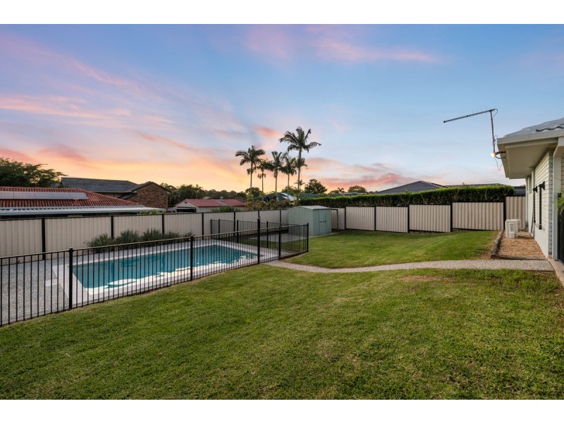 10 Biscay Street, Wellington Point QLD 4160