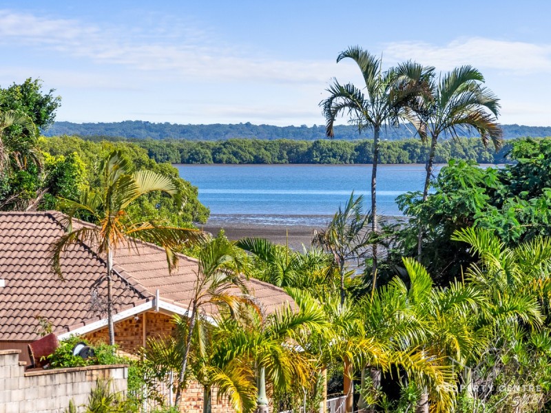 111 Palm Beach Road, Russell Island QLD 4184