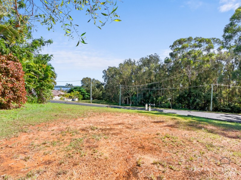 111 Palm Beach Road, Russell Island QLD 4184