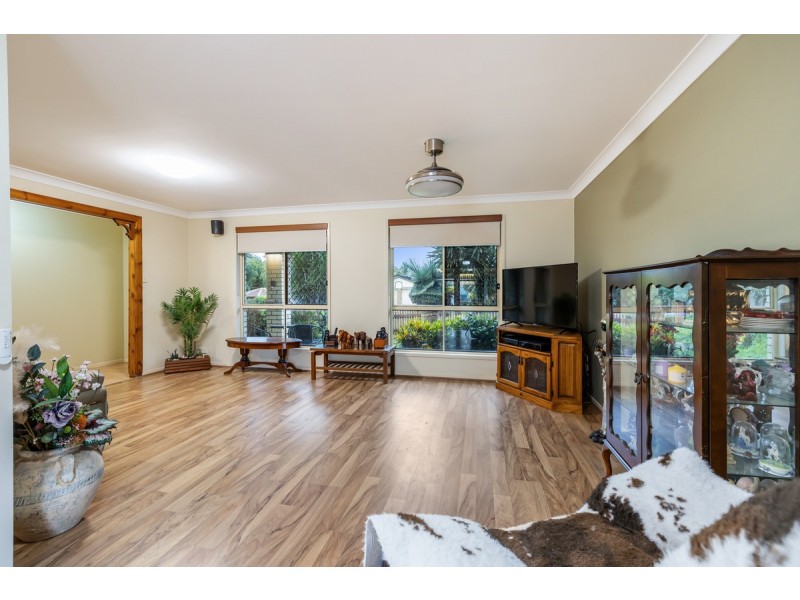 94 Salisbury Street, Redland Bay QLD 4165