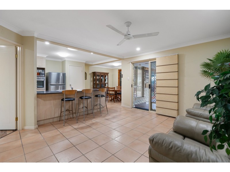 94 Salisbury Street, Redland Bay QLD 4165