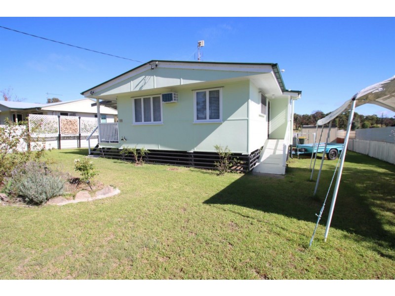 88 Barawell Street, Wallangarra QLD 4383