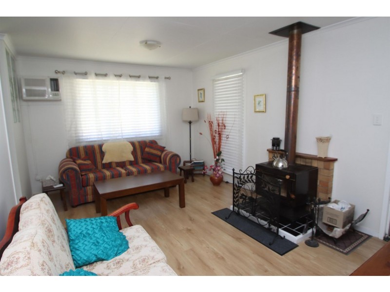 88 Barawell Street, Wallangarra QLD 4383